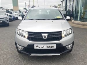 Dacia Sandero Stepway 1.5 DIESEL / HIGH DRIVING PO - Image 2