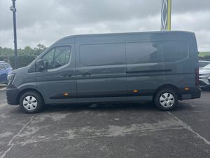 Renault Master 170BHP 9SPEED AUTO TOP SPEC LWB  EX - Image 4