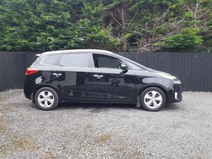 141 KIA CARENS... 7 SEATS... - Image 4