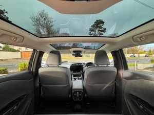 Lexus RZ 450e PREMIUM PAN ROOF - Image 3