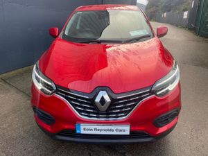 Renault Kadjar EQUILIBRE TCE 140 MY22 5DR - Image 3