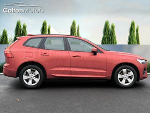 Volvo XC60 Momentum B4 MHEV DSL (197hp) - Image 3