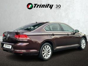 Volkswagen Passat ** LOW MILEAGE ** GREAT VALUE ** - Image 3