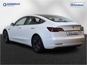 Tesla Model 3 Saloon Standard Plus - Image 3