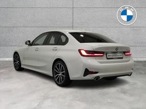 BMW 3-Series 318d Sport Saloon - Image 3