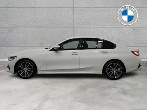BMW 3-Series 318d Sport Saloon - Image 4