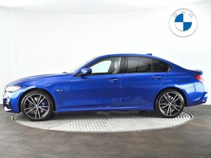 BMW 3-Series 330e M Sport Saloon - Image 3