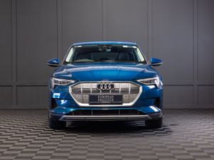 2021 Audi e-tron 50 Quattro Advance - Image 2