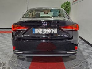 Lexus IS 2.5 HYBRID SPORT AUTOMATIC **HIGH SPEC / - Image 4