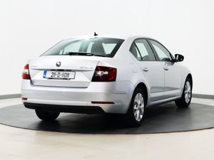 *70* 2021 Skoda Octavia 1.0tsi ambition - Image 4