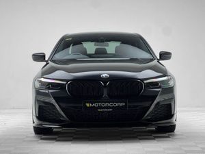 BMW 5-Series 520D M SPORT - Image 2