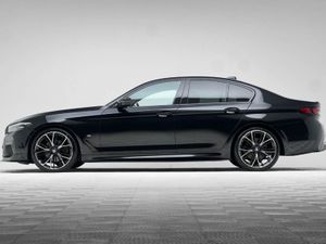 BMW 5-Series 520D M SPORT - Image 4