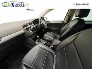 Volkswagen Tiguan 1.4 TSI Automatic, 360 Camera - Image 2
