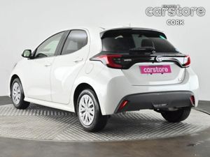 Toyota Yaris 1.5 Hybrid 5Dr Auto - Image 4