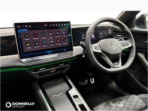 Volkswagen Passat Estate R-Line - Image 2