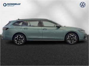 Volkswagen Passat Estate R-Line - Image 4