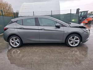 *2017 Opel Astra  SRI 1.4 Petrol - Image 4