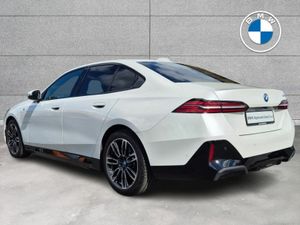 BMW 5-Series 530e M Sport Saloon - Image 3