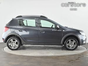 Dacia Sandero Stepway Blue dCi 95 STEPWAY Signatur - Image 2