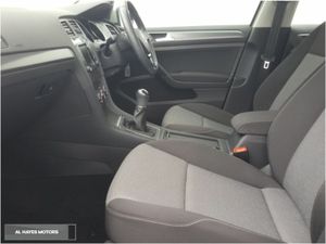 Volkswagen Golf **1.6TDI DIESEL 5DR 110BHP** - Image 4