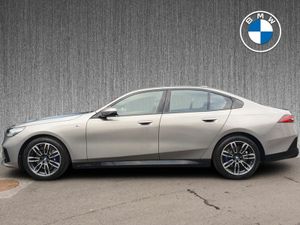 BMW 5-Series 520i M Sport Saloon - Image 4
