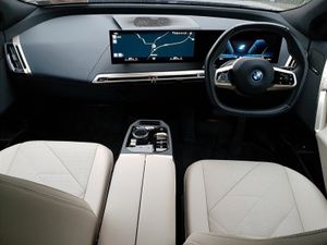BMW iX xDrive40 Sport Edition - Image 4