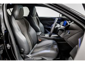 Peugeot 308 E-GT 54kWh 155HP - Image 3