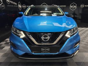 Nissan Qashqai 1.2 SV CVT 18 4DR AUTO ONE OWNER - Image 3