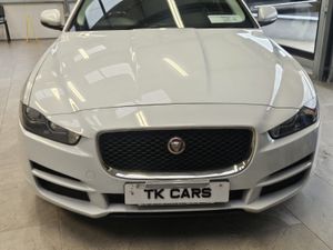 16 JAGUAR XE PRESTIGE 2.0 DIESEL - Image 4