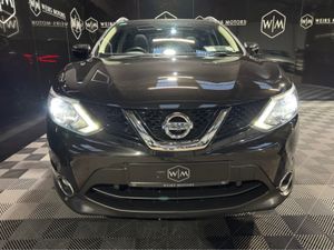 Nissan Qashqai 1.5 DSL SVE+GLASS ROOF E6 4DR - Image 3