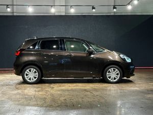 Honda Fit HYBRID PETROL 1.5L - CREAM INTERIOR - PA - Image 3