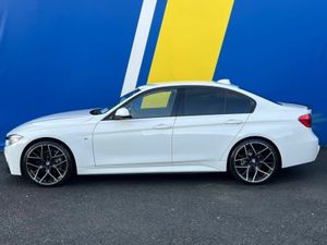 BMW 3-Series 320d M-SPORT COMPETITION // NEW 20" C - Image 3