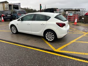 Astra 1.7 dSL,SE Hi Spec, Low Tax 2011 - Image 2