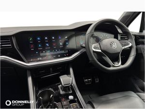 Volkswagen Touareg Diesel Estate Black Edition - Image 2