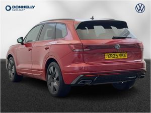 Volkswagen Touareg Diesel Estate Black Edition - Image 3