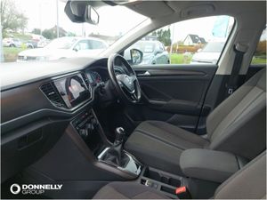 Volkswagen T-roc Hatchback SE - Image 3