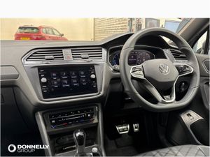 Volkswagen Tiguan Allspace Estate R-Line - Image 2