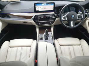 BMW 5-Series 520d M Sport Saloon - Image 4