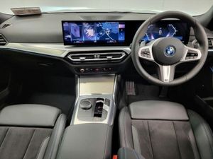 BMW 3-Series 330e M Sport Saloon - Image 4