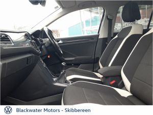 Volkswagen T-Roc 2.0TDI 150BHP SPORT WITH HEATED S - Image 4