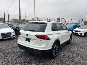 Volkswagen Tiguan - Image 4