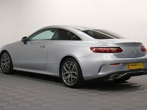 Mercedes-Benz E-Class E220d AMG Line - Image 4