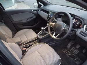 Renault Clio TCe 90 DFull Techno - Image 4