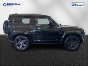 Land Rover Defender Diesel Estate X-Dynamic SE - Image 4