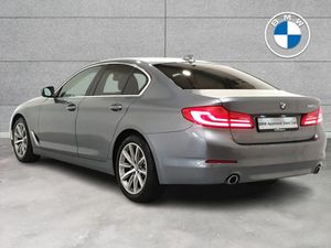 BMW 5-Series 520d SE Saloon - Image 3