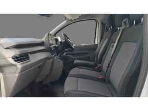 Volkswagen Transporter TRENDLINE LWB 28 110HP- CAR - Image 3