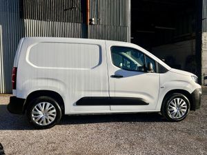 Peugeot Partner 2021 3 seater - Image 3