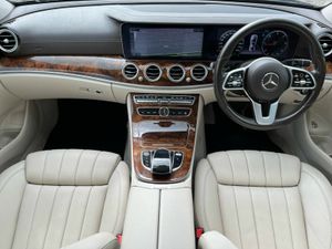 Mercedes-Benz E-Class E 200d Exclusive Line Saloon - Image 4