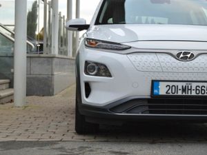 Hyundai KONA Kona EV 64 kWh - Image 4