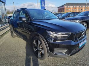 VOLVO XC40 RECHARGE T4 R-DESIGN AUTOMATIC PHEV - Image 3